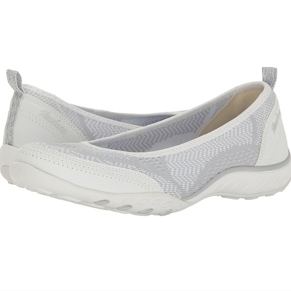 Skechers Breathe Easy Symphony Slip on Sneaker Relaxed Fit Ballet Flat Slide On